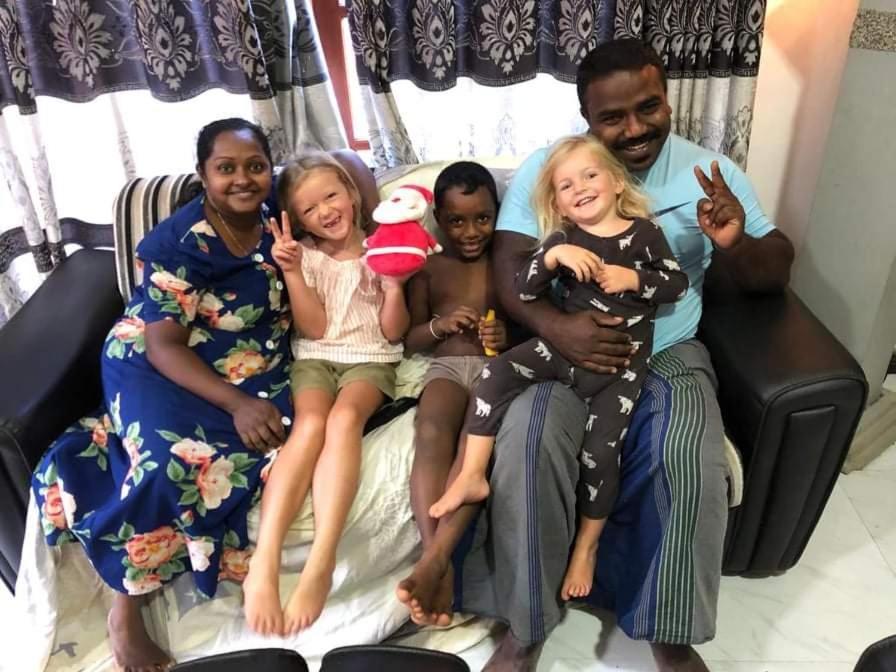 Sura Homestay Kandy Buitenkant foto