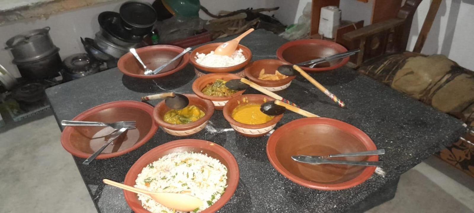 Sura Homestay Kandy Buitenkant foto