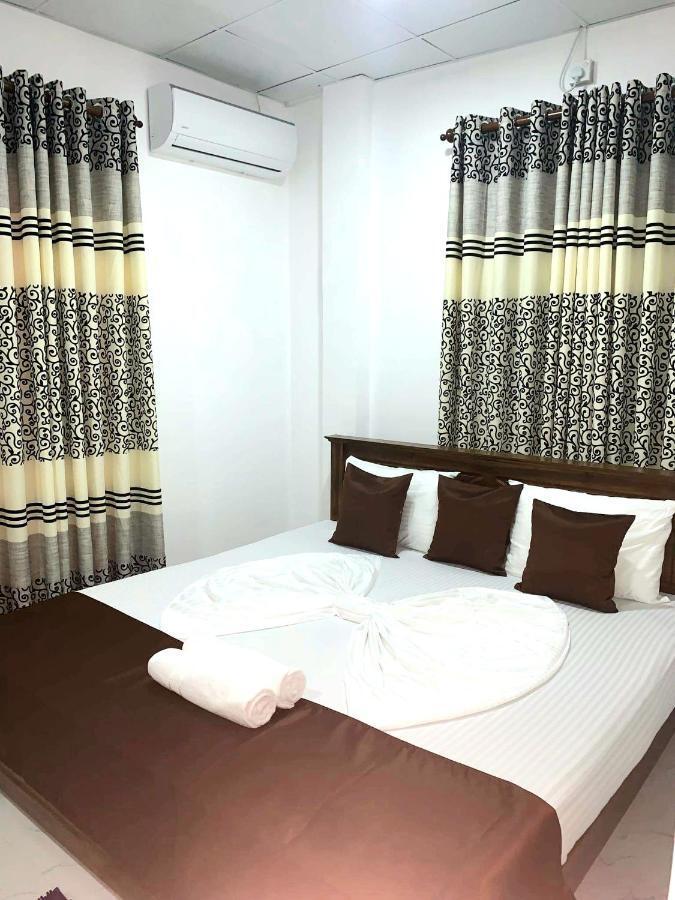 Sura Homestay Kandy Buitenkant foto