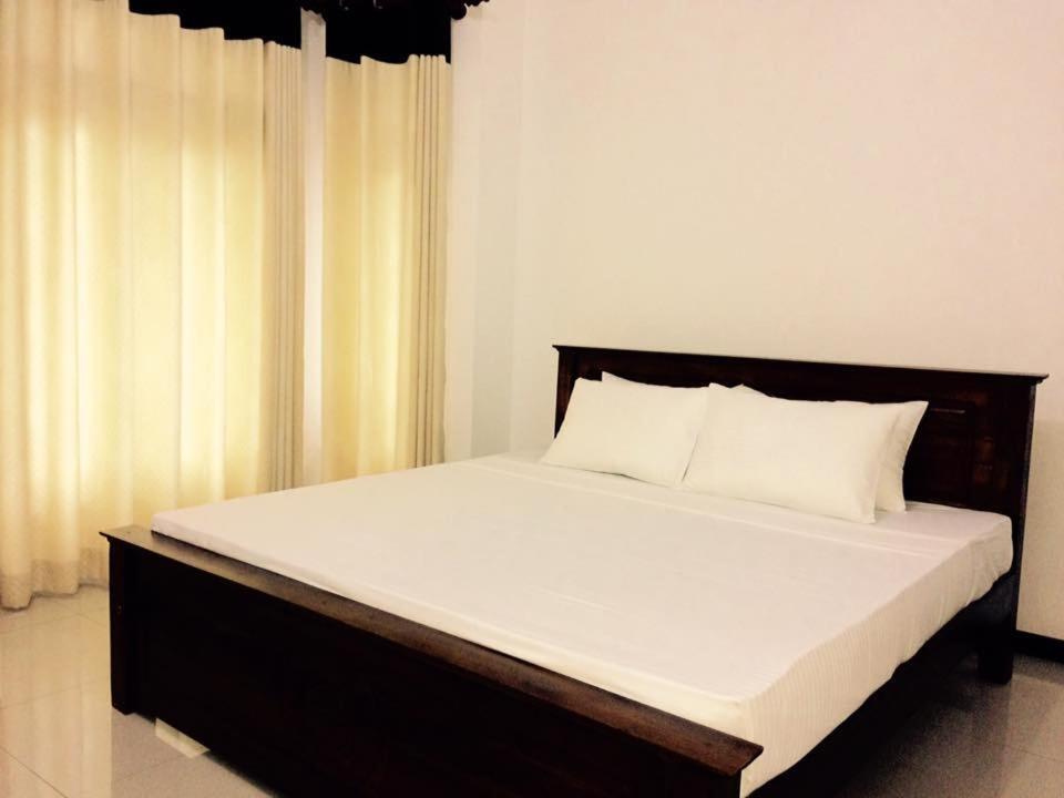 Sura Homestay Kandy Buitenkant foto