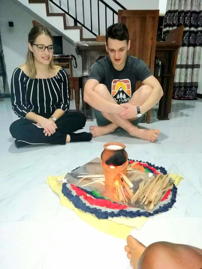 Sura Homestay Kandy Buitenkant foto