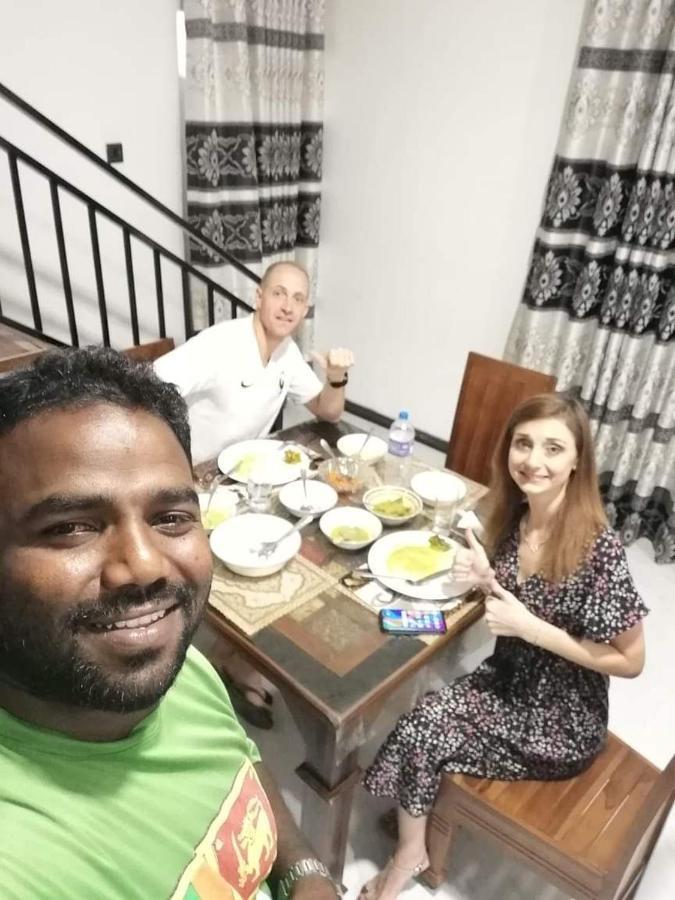Sura Homestay Kandy Buitenkant foto